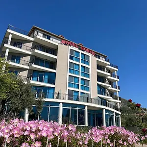 3* Hotel Borshi